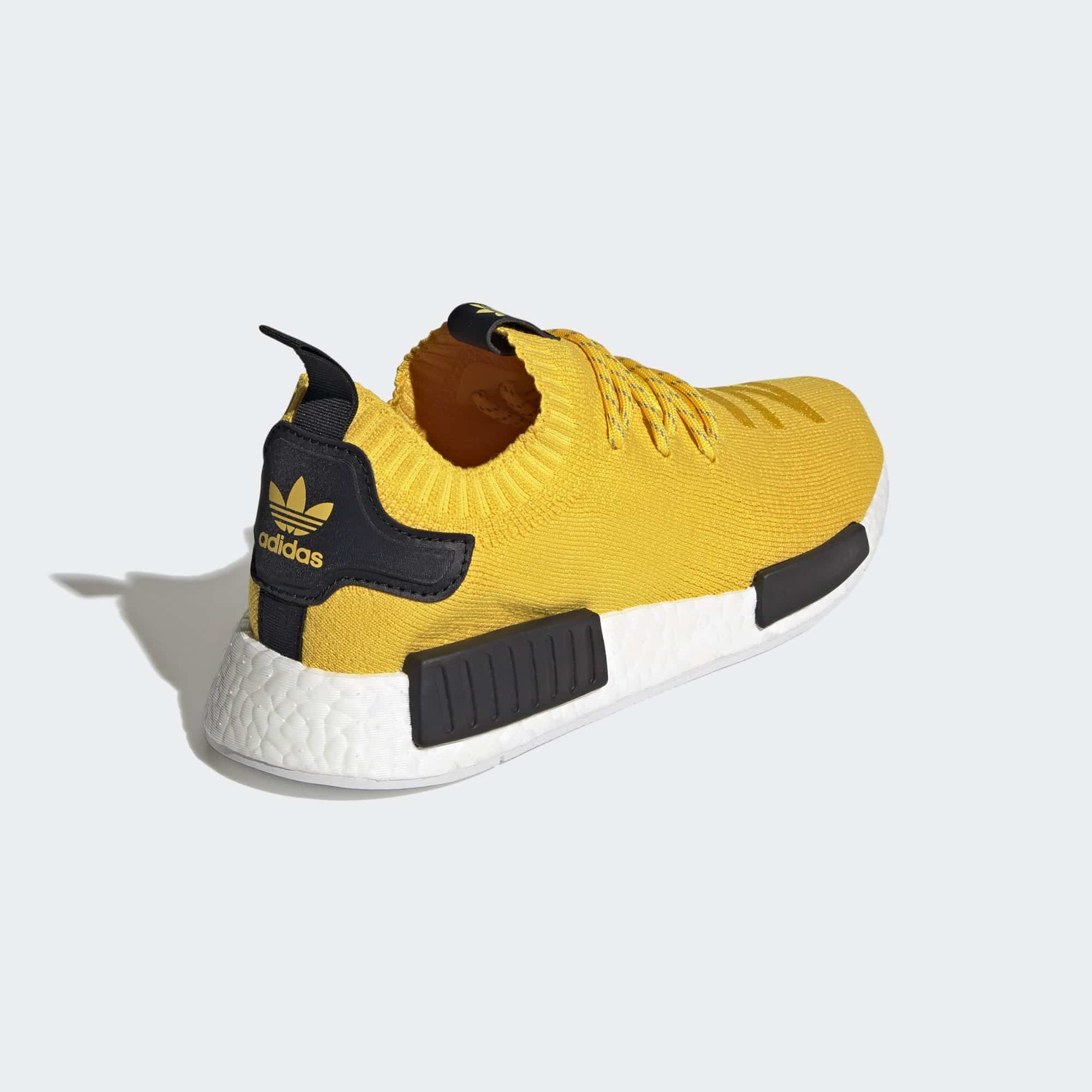 Yellow discount nmd r1